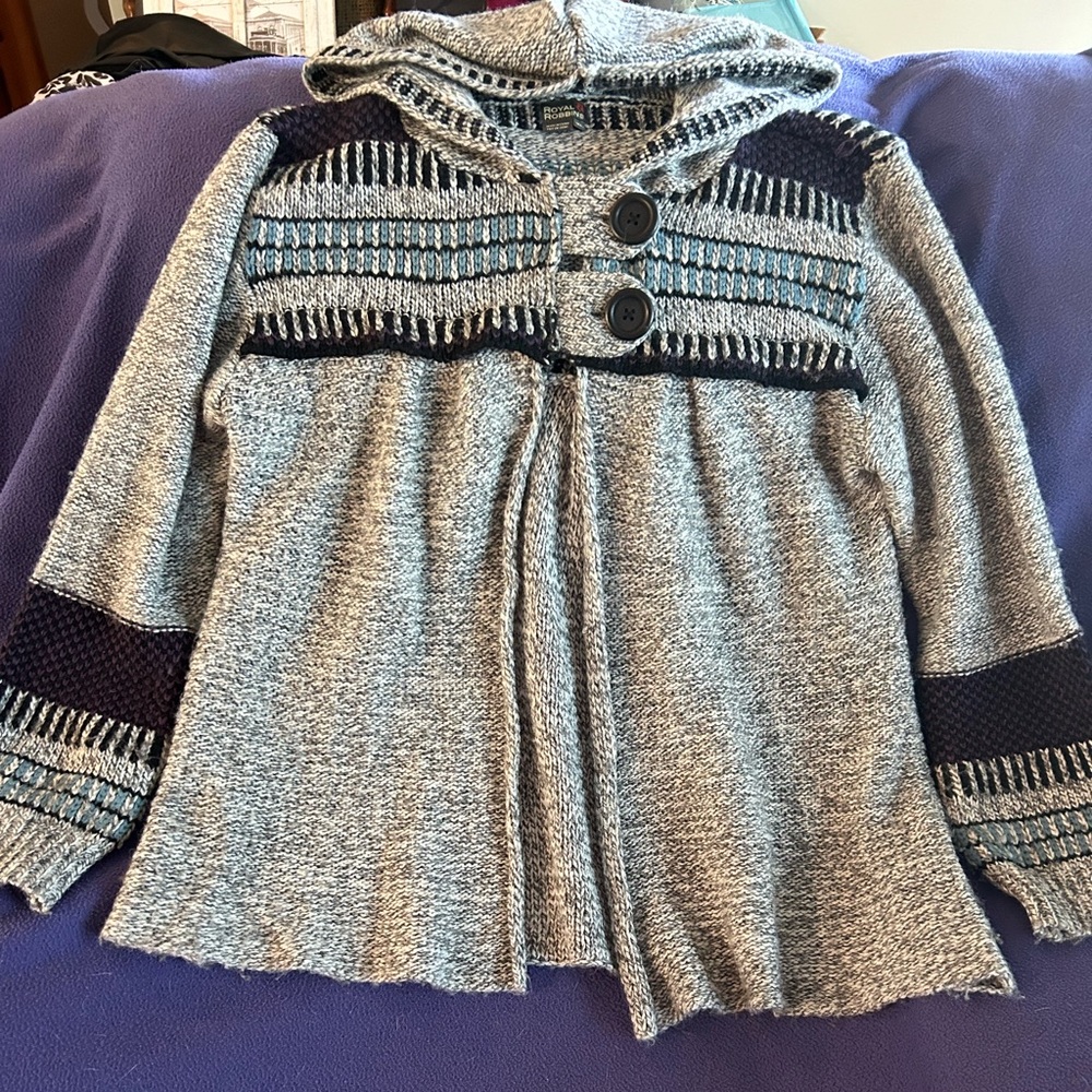 Royal Robbin’s heavy cardigan